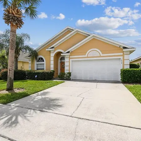 Spacious Elegant Private/Pool 2 Master Bed - No Carpet